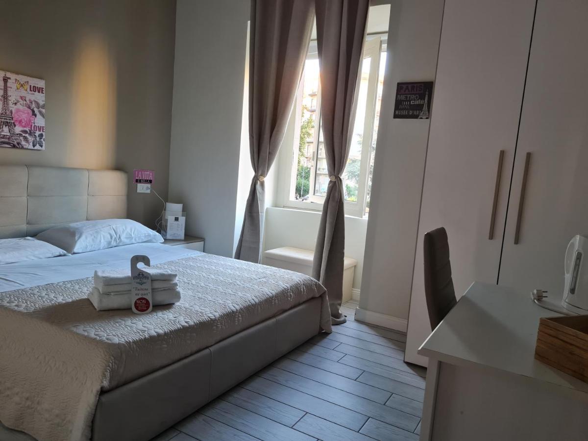 Esposito Plaza- Rooms & Suite Naples Room photo