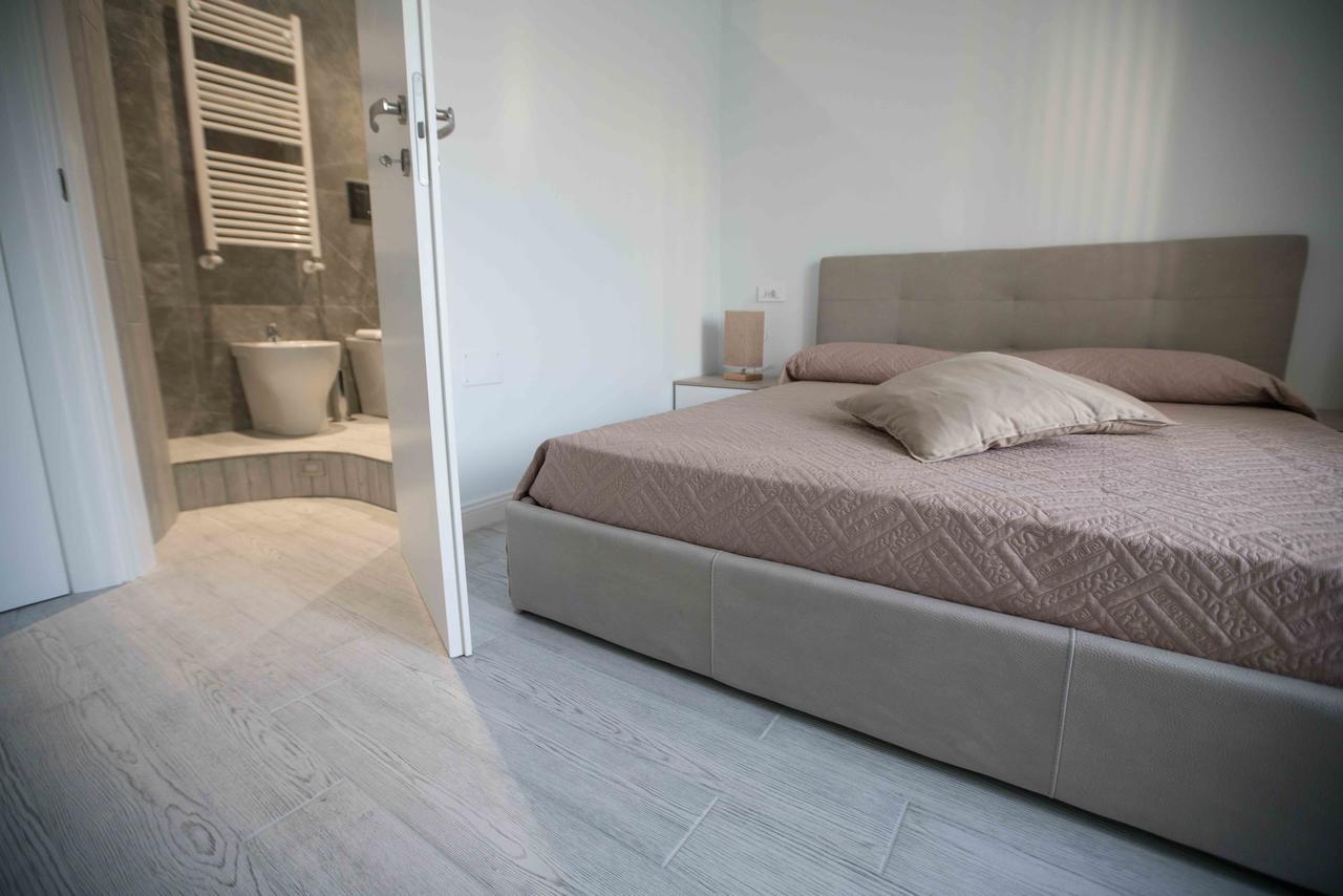 Esposito Plaza- Rooms & Suite Naples Exterior photo